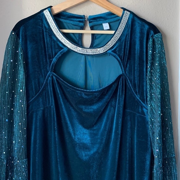 Teal Velvet Balloon Sleeve Sparkle Cutout Blouse - Picture 1 of 9